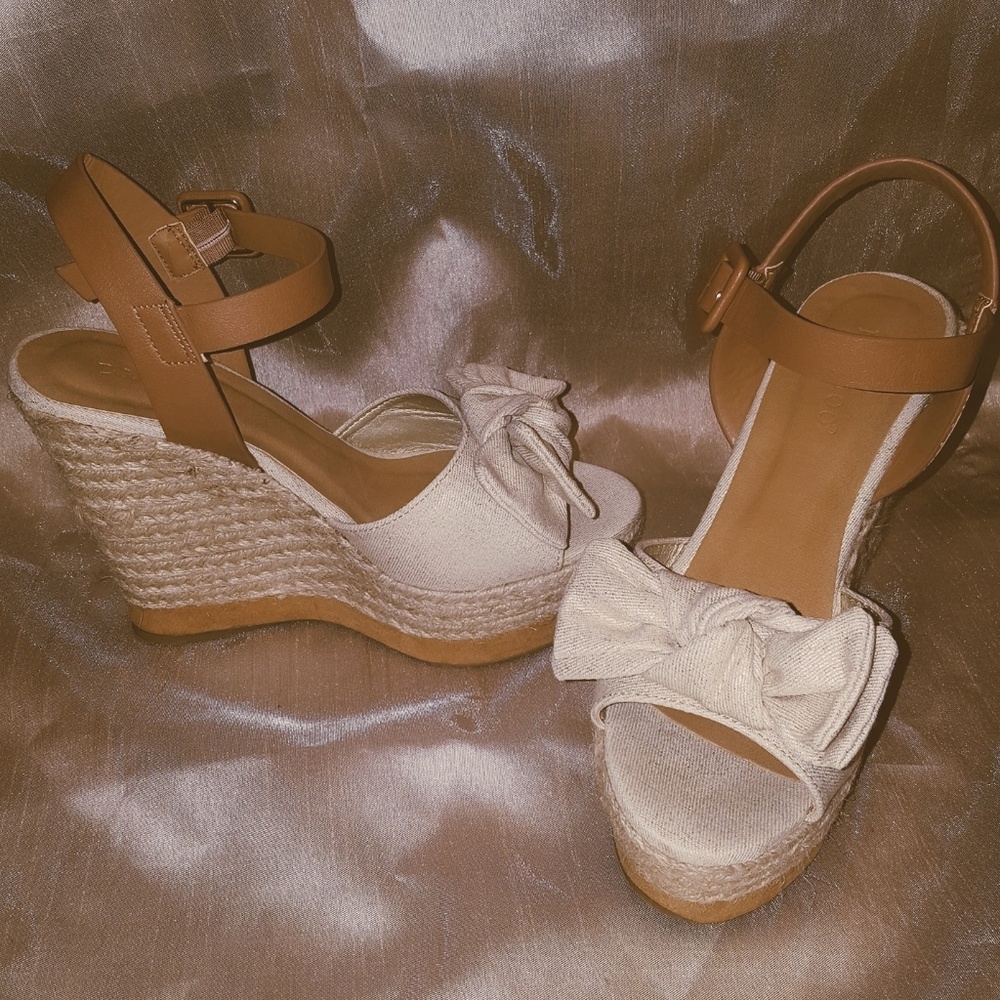Wedges - Picture 3 of 3